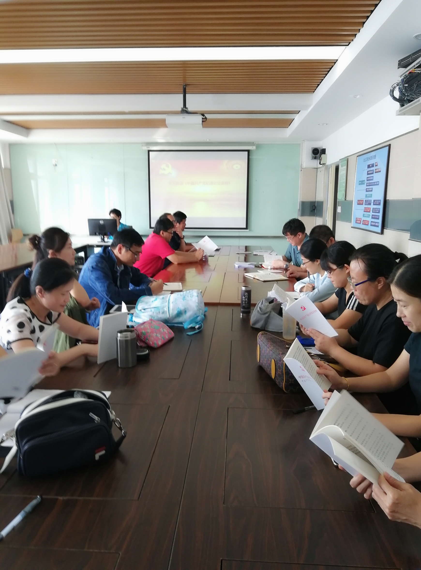 微信图片_20181009080318.jpg