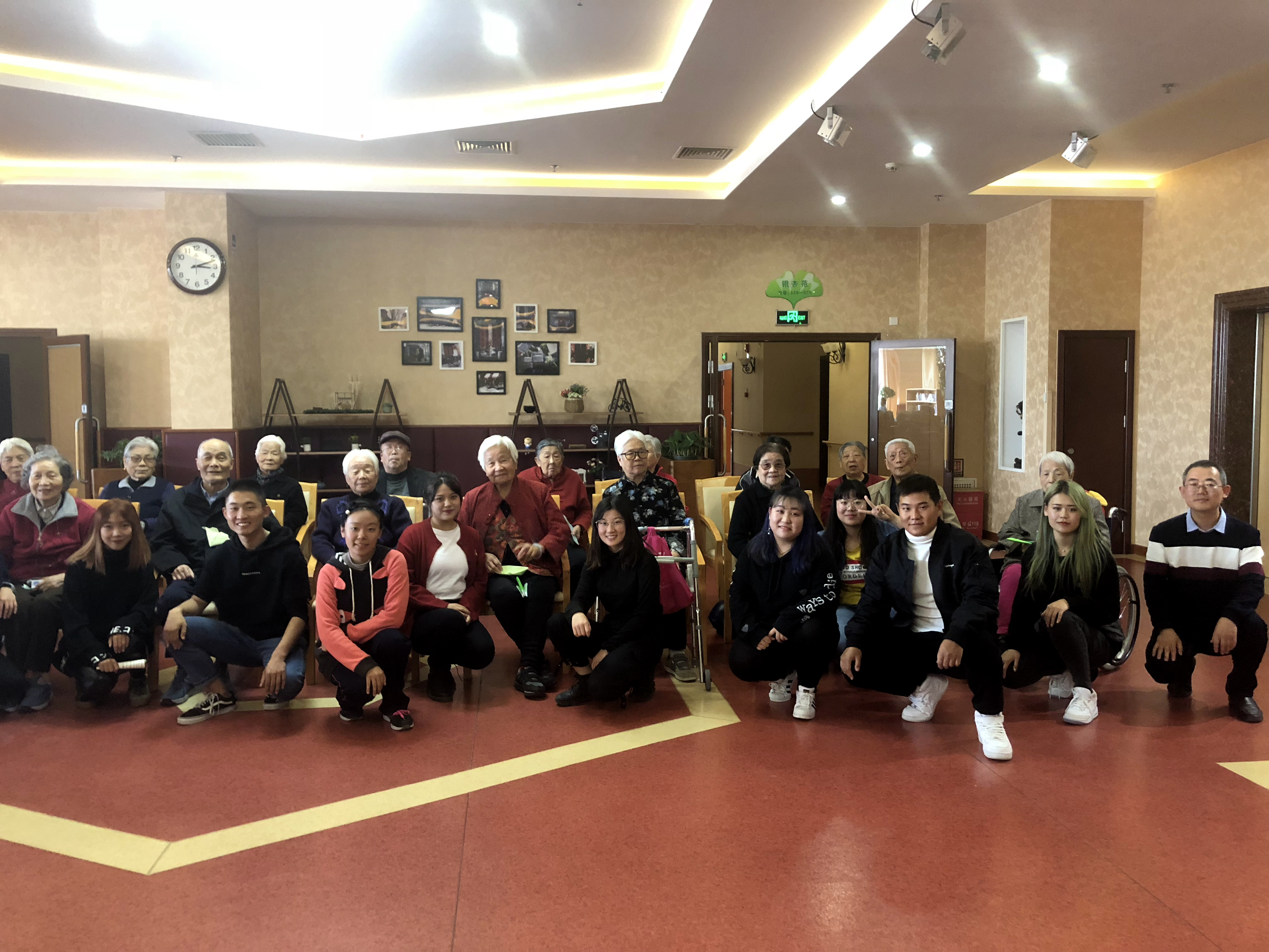 长友合影.jpg