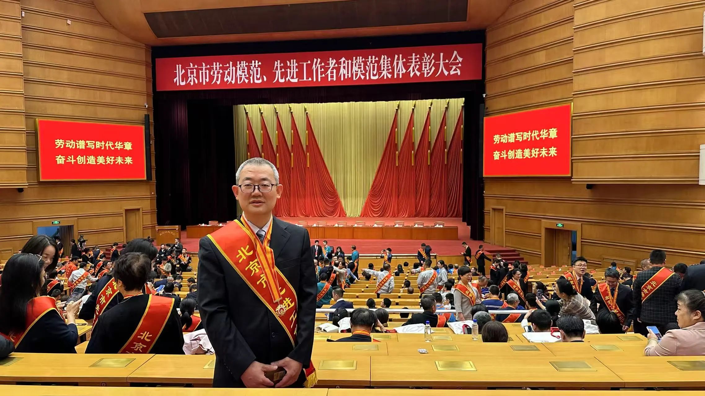 李红武.jpg