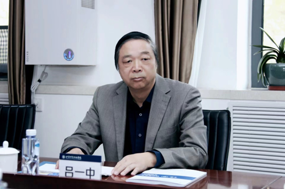 吕一中.jpg