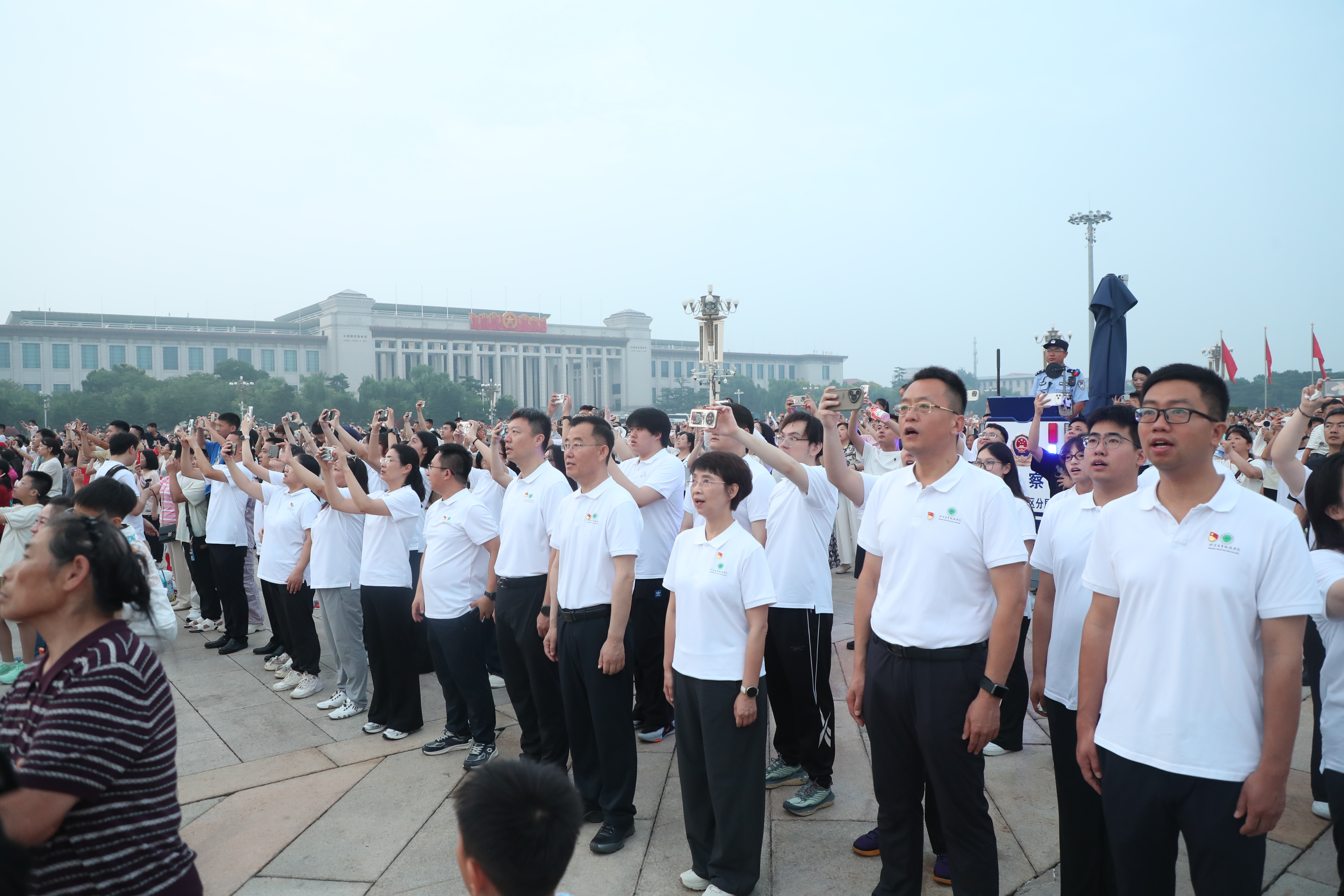 天安门活动3.JPG