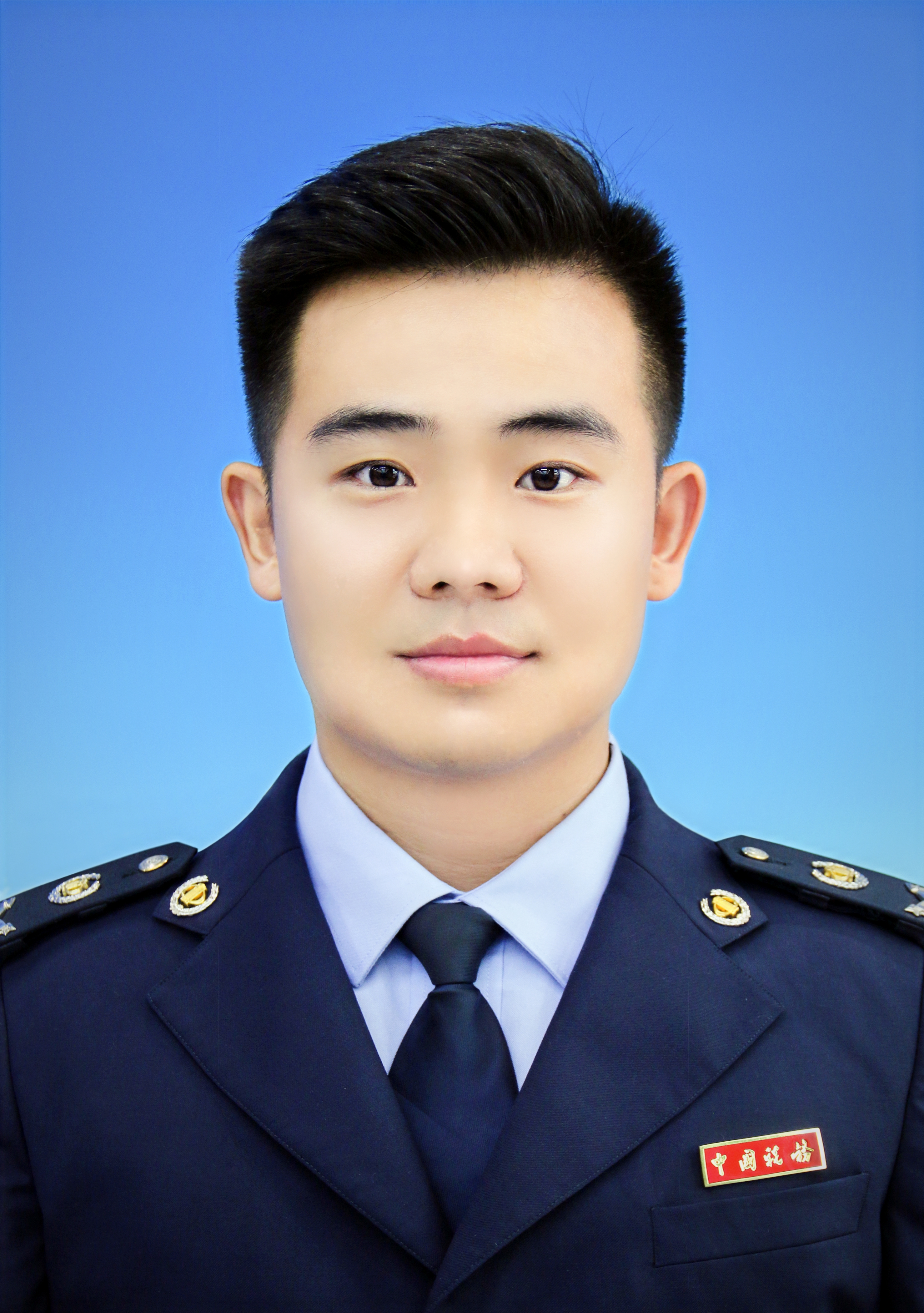 杨梓博.jpg