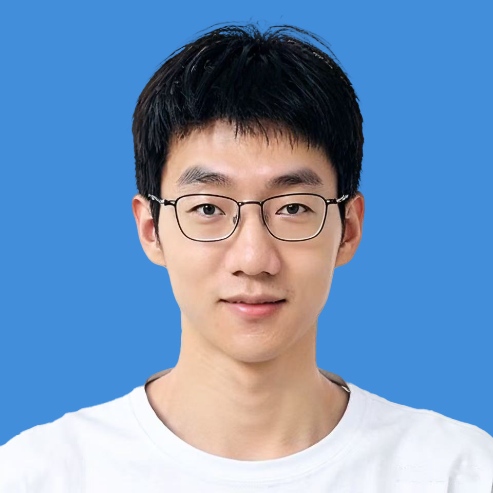 闫坤照片.jpg